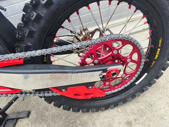 Zuumav MX250F 9 of 12