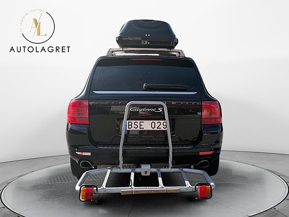 Porsche Cayenne S 5 of 15