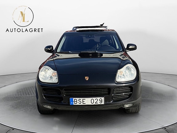 Porsche Cayenne S 3 of 15