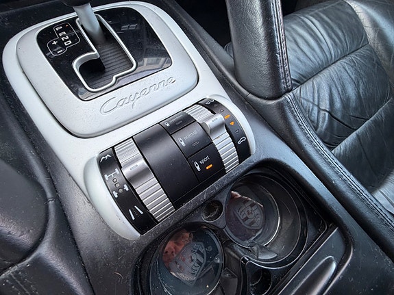 Porsche Cayenne S 15 of 15