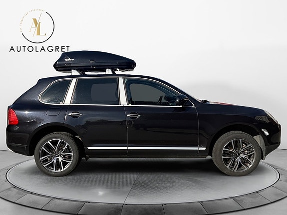 Porsche Cayenne S 7 of 15