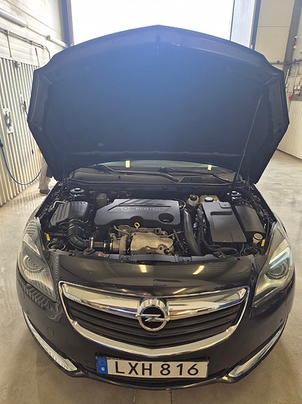 Opel Insignia 3 of 7