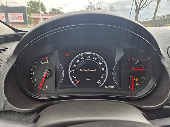Opel Insignia 4 of 7