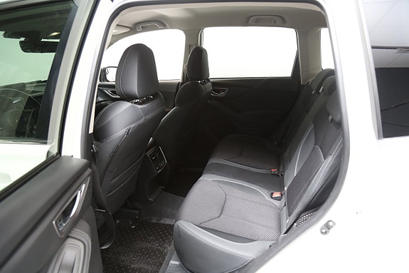 Subaru Forester 26 of 28
