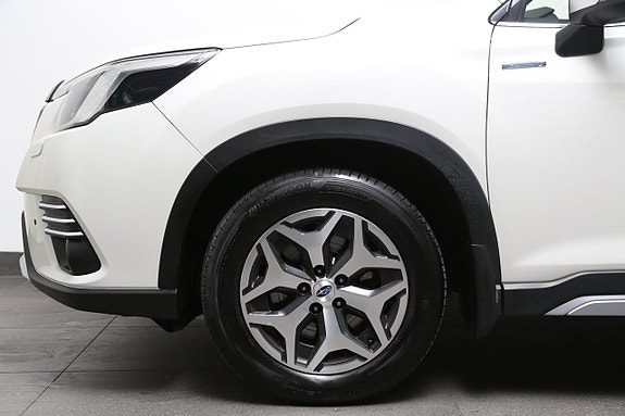 Subaru Forester 8 of 28