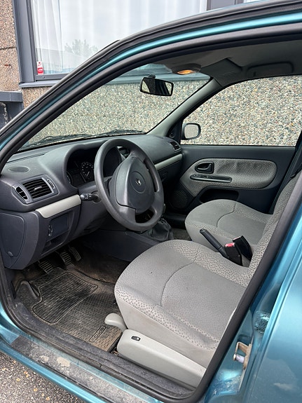 Renault Clio 4 of 5