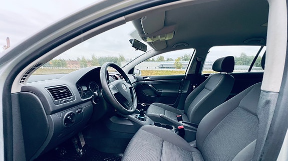 Volkswagen Golf V 5 of 20