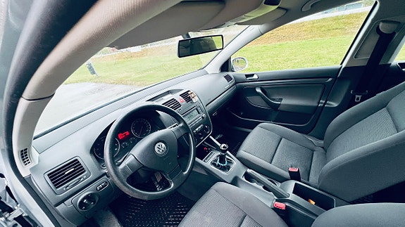 Volkswagen Golf V 6 of 20