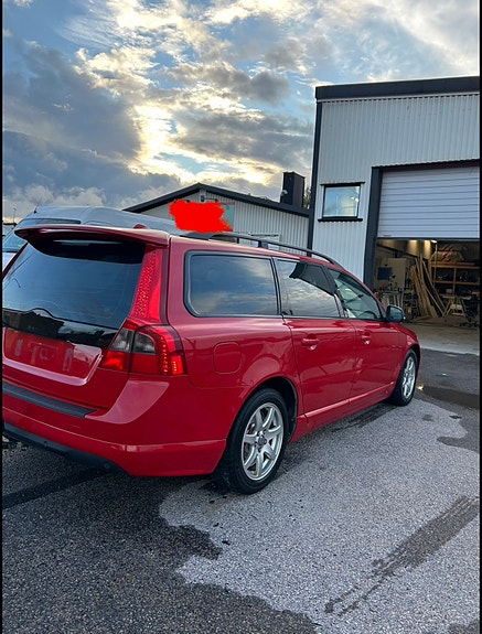 Volvo V70 5 of 12