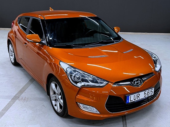 Hyundai Veloster 12 of 27