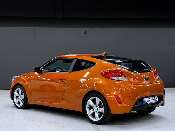 Hyundai Veloster 25 of 27