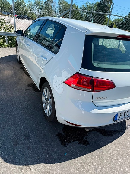 Volkswagen Golf VII 6 of 17