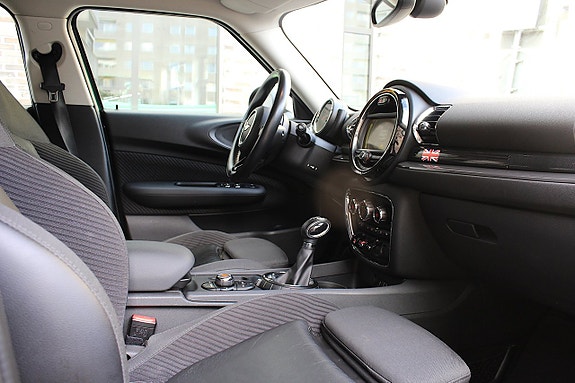 MINI Clubman Cooper 24 of 30
