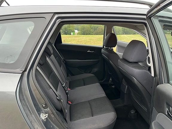 Hyundai i30 14 of 23