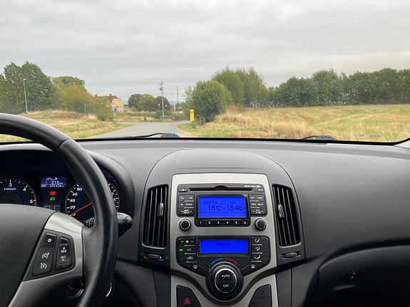 Hyundai i30 10 of 23
