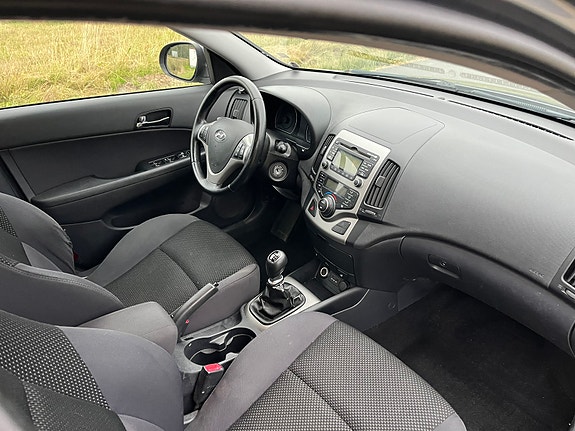 Hyundai i30 17 of 23