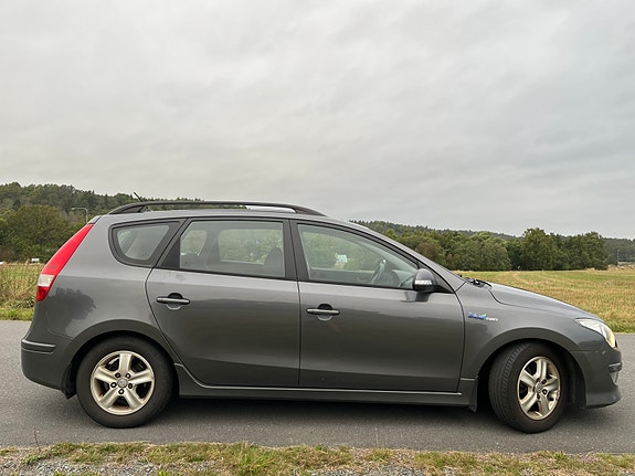 Hyundai i30 3 of 23