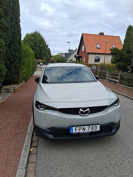 Mazda MX-30 6 of 6