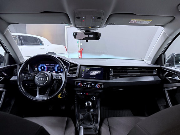 Audi A1 2 of 17