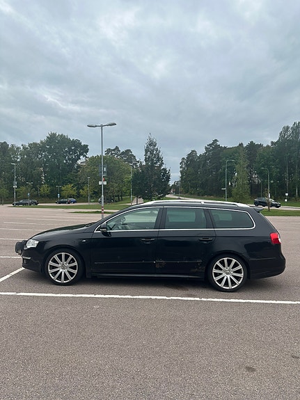 Volkswagen Passat 10 of 16
