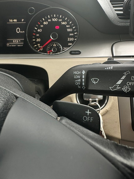 Volkswagen Passat 16 of 16