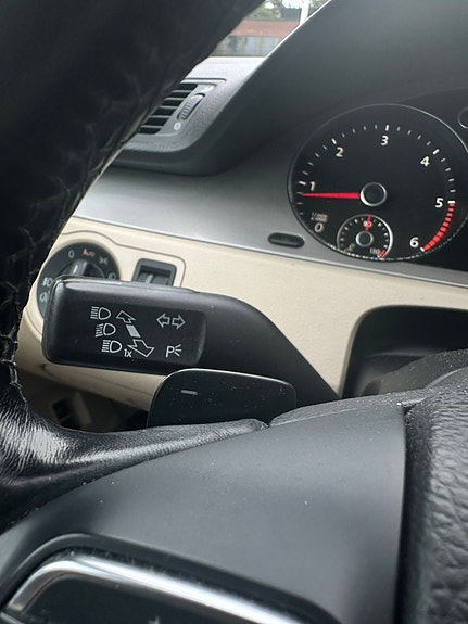Volkswagen Passat 15 of 16
