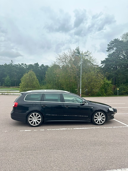 Volkswagen Passat 11 of 16