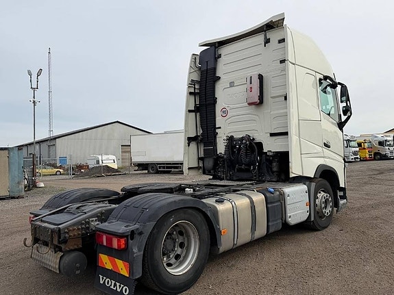Volvo FH 4X2 3 of 13
