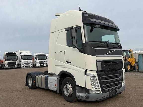 Volvo FH 4X2 2 of 13
