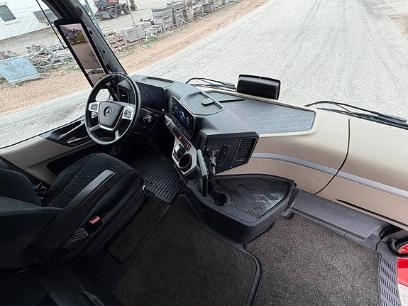 Mercedes-Benz ACTROS 6X2 Edition 0094 5 of 22