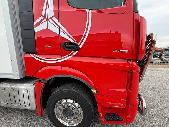 Mercedes-Benz ACTROS 6X2 Edition 0094 8 of 22