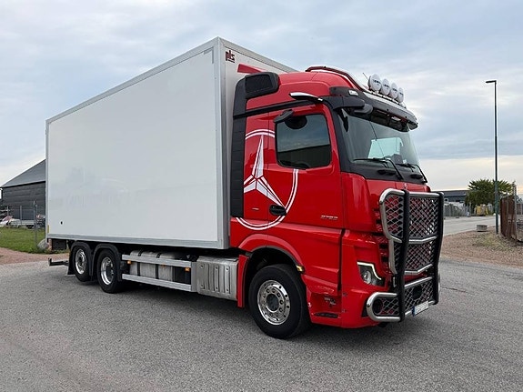 Mercedes-Benz ACTROS 6X2 Edition 0094 2 of 22
