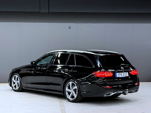 Mercedes-Benz E220 3 of 19