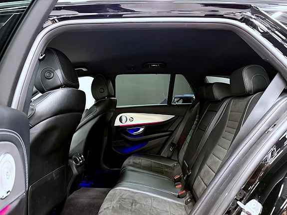 Mercedes-Benz E220 10 of 19
