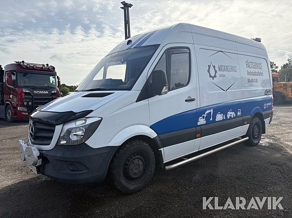 Skåpbil Mercedes-Benz Sprinter 316 med inredn