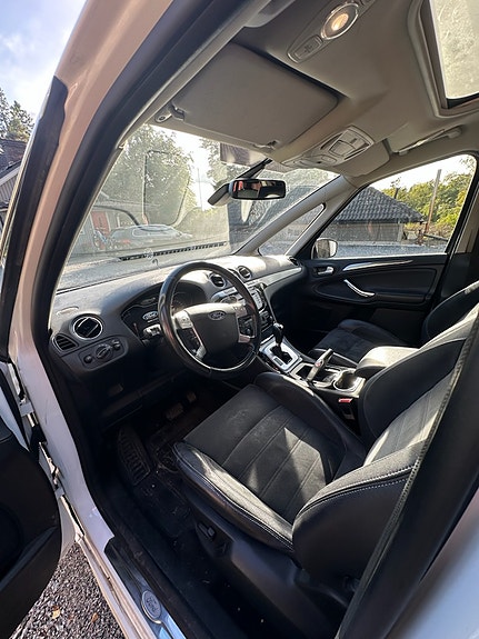 Ford S-MAX 6 of 6