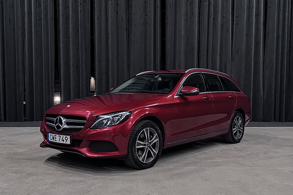 Mercedes-Benz C220 d 2 of 17