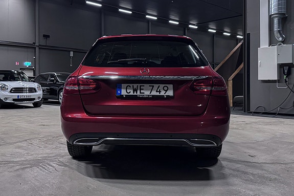 Mercedes-Benz C220 d 5 of 17