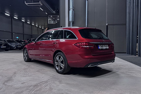 Mercedes-Benz C220 d 4 of 17