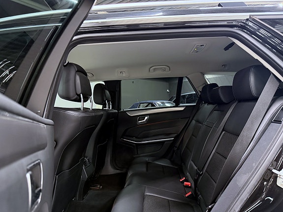 Mercedes-Benz E200 6 of 18
