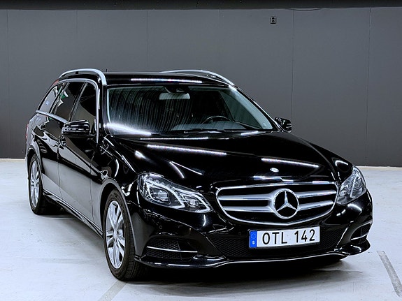 Mercedes-Benz E200 13 of 18