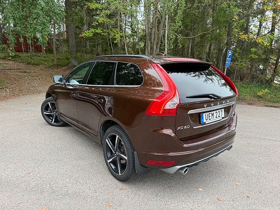 Volvo XC60 4 of 13