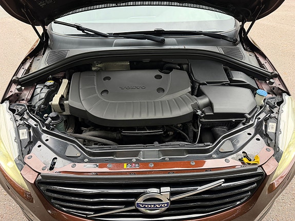 Volvo XC60 9 of 13