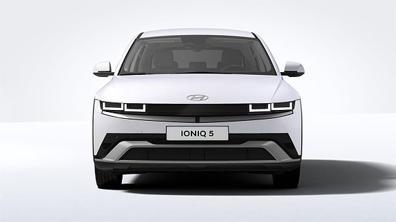Hyundai Ioniq 5 2 of 3