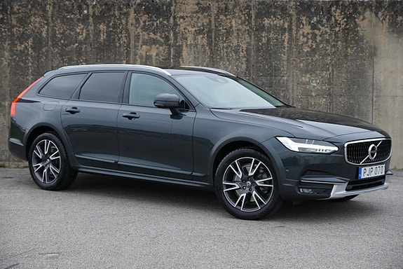 Volvo V90 Cross Country