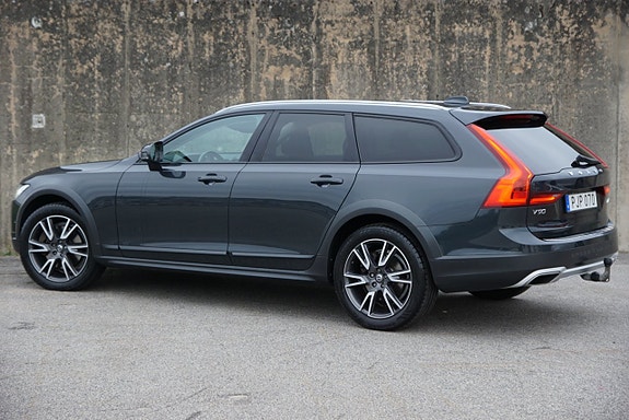 Volvo V90 Cross Country 5 of 30