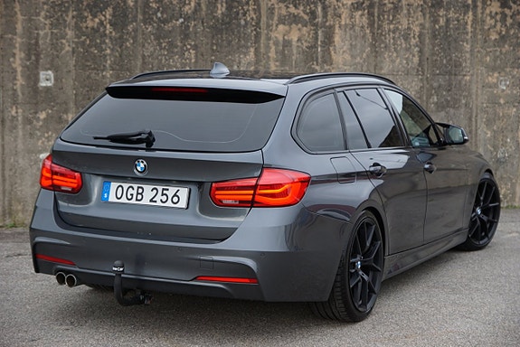 BMW 320d 11 of 28
