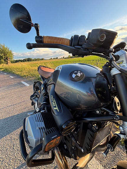 BMW R nineT Pure 3 of 9