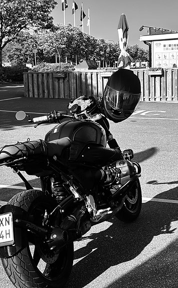 BMW R nineT Pure 8 of 9