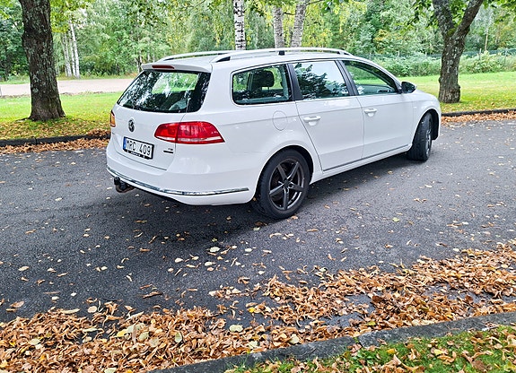 Volkswagen Passat 2 of 11